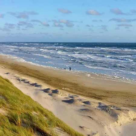 3 Bedroom Gorgeous In Апартаменты